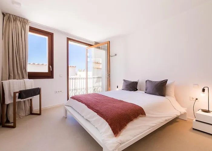 2-Bedroom Duplex Apartment
